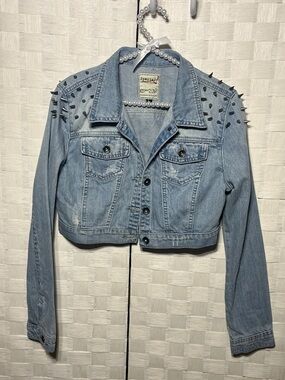 Superdry Light Blue Denim Jean Jacket Cropped Studded shoulder Size Large